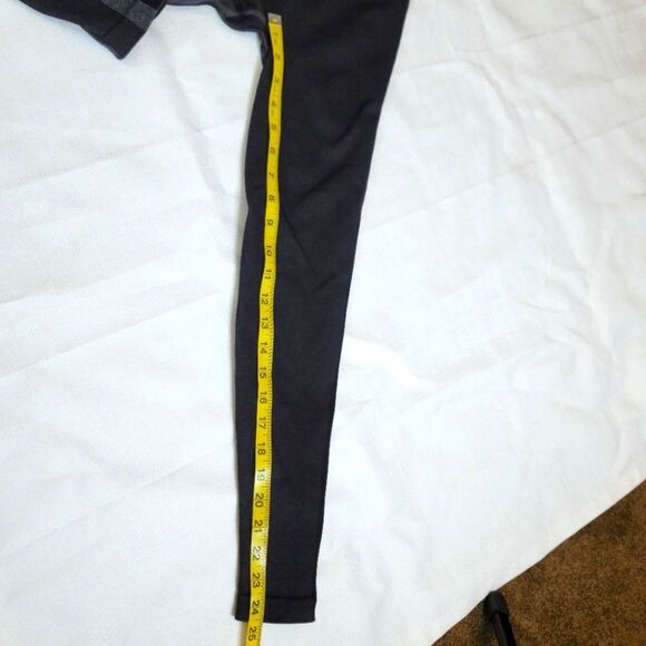 Spanx Seamless Track Stripe Leggings Gray Graphite Dust Size Small - Picture 8 of 9